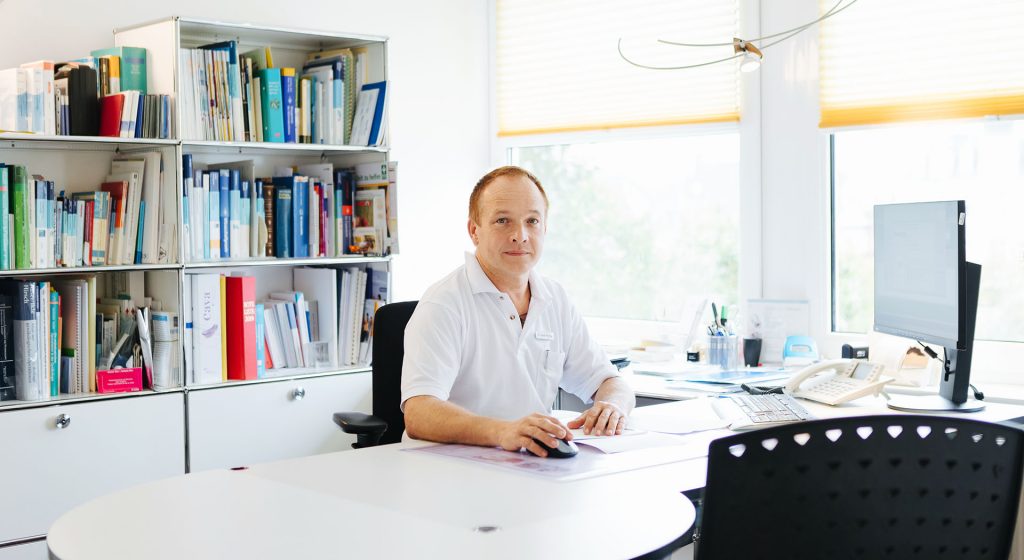 Ihr Frauenarzt in Neumünster Gynäkologe Dr. med. Axel Rohne